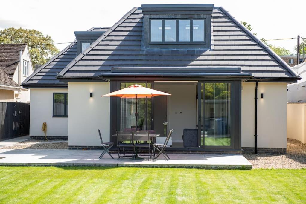 Orchid Lodge: Two-Bed Flat Near Blenheim Palace & Oxford Kidlington Exterior photo