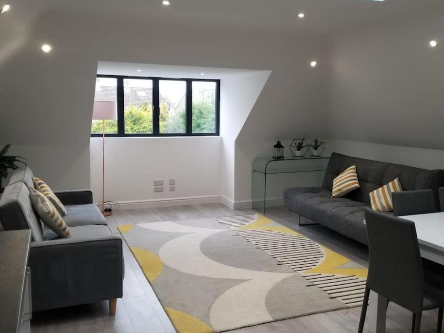 Orchid Lodge: Two-Bed Flat Near Blenheim Palace & Oxford Kidlington Exterior photo